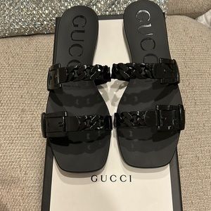 Gucci: size 37 Rubber Nero